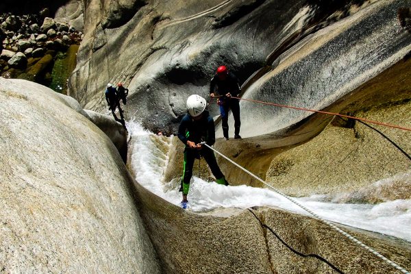 alpa-corse-canyoning-3.jpeg