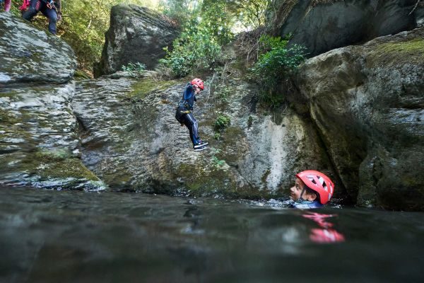 cime-di-corsica-enfants-riviere