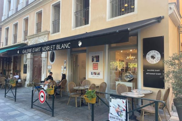galerie-noir-et-blanc-1.jpeg