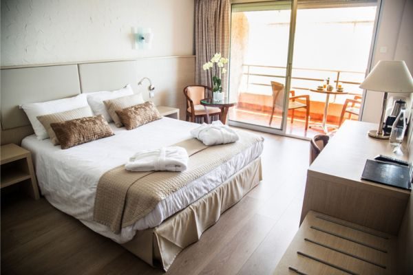 hotel-alivi-chambre-vue-mer-1.jpeg