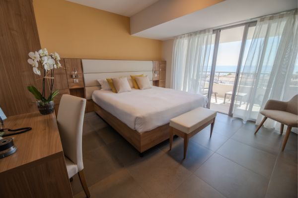 hotel-port-toga-zimmer-2.jpeg