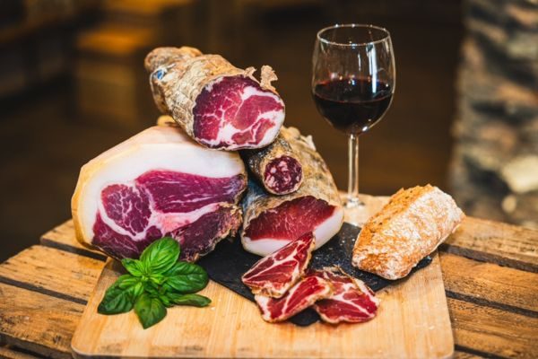 photo-charcuterie-u-paese-3.jpeg