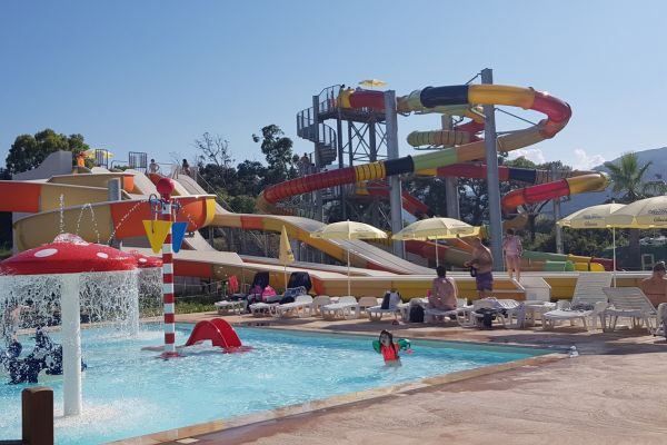 western-splash-piscine-tobogan