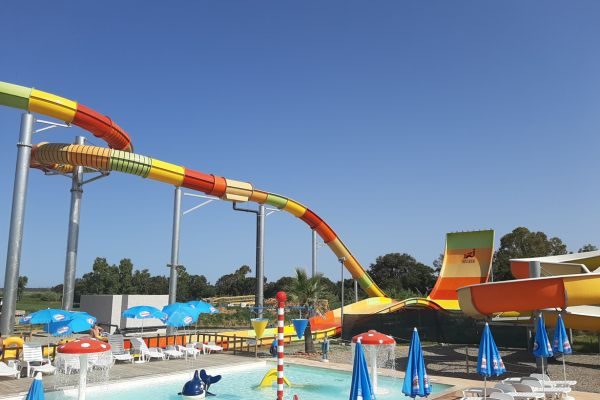 western-splash-tobogan-piscine